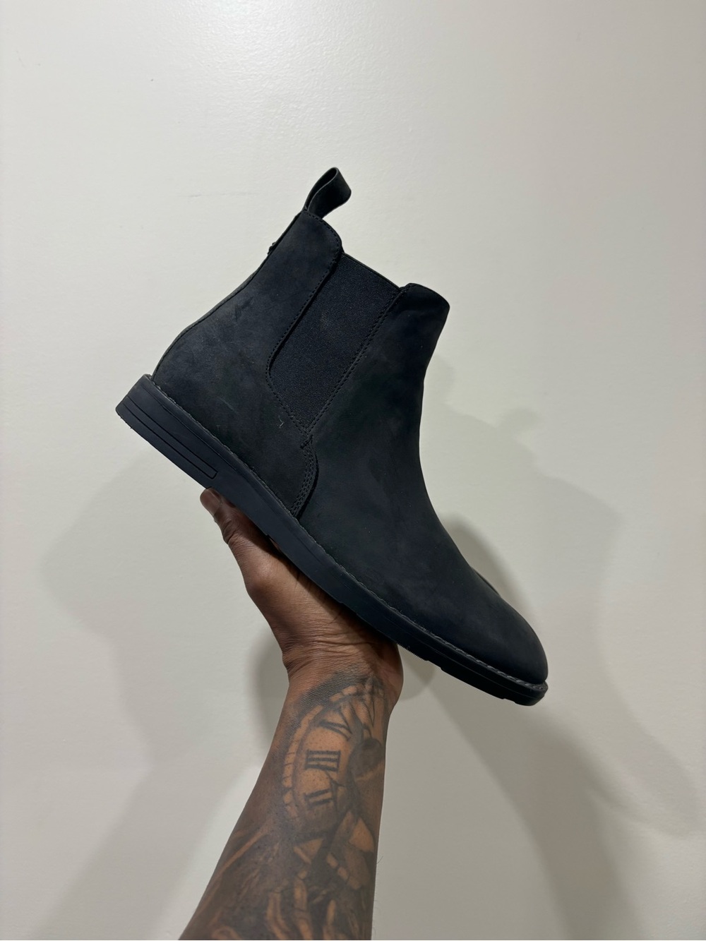 Classic Kenneth Cole Chelsea Boots - Black